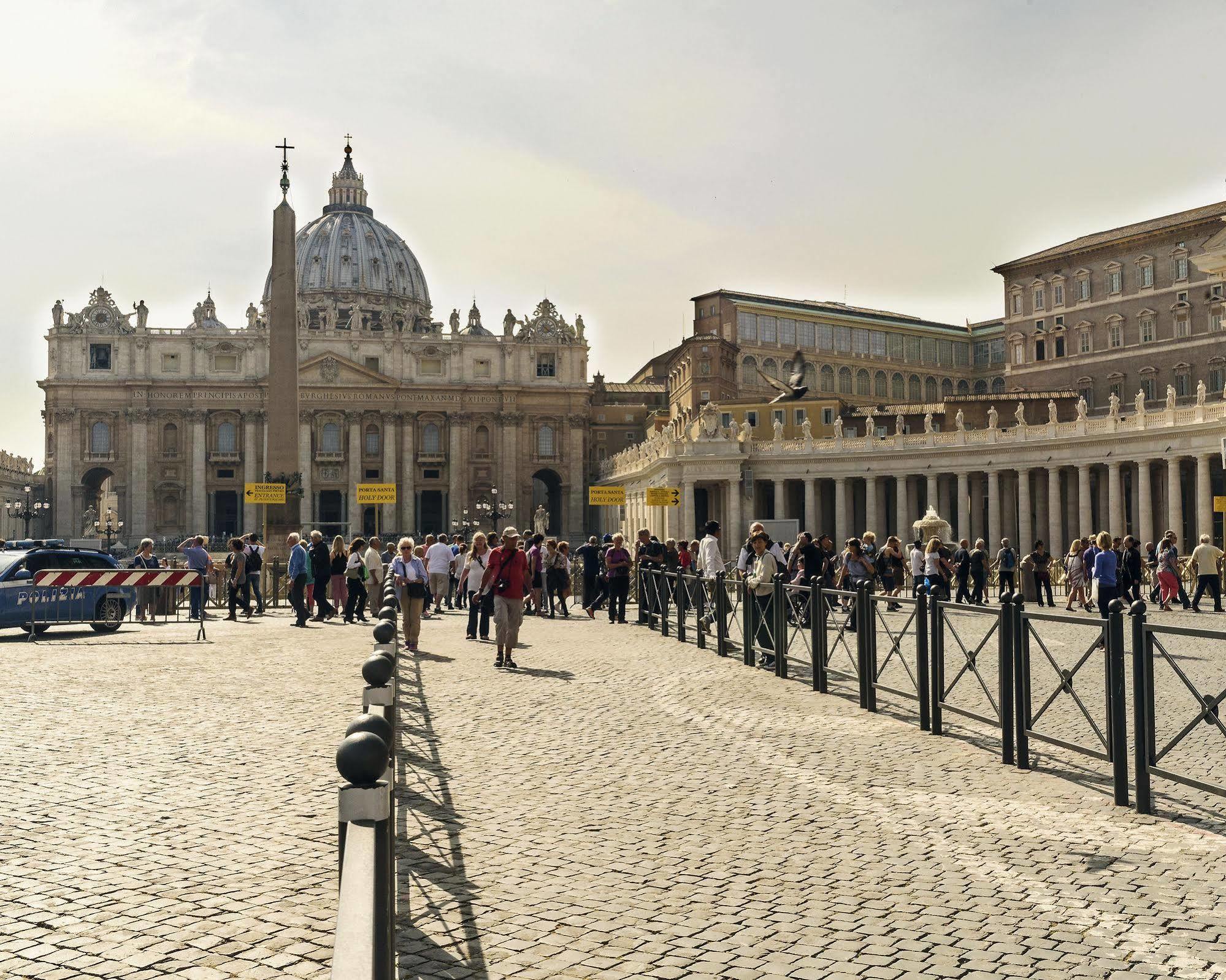 Art In Vatican โรม ภายนอก รูปภาพ